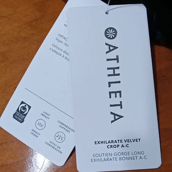 Athleta Exhilarate velvet athletic crop top. Blue & black Size xs, s, m NWT - Picture 6 of 7